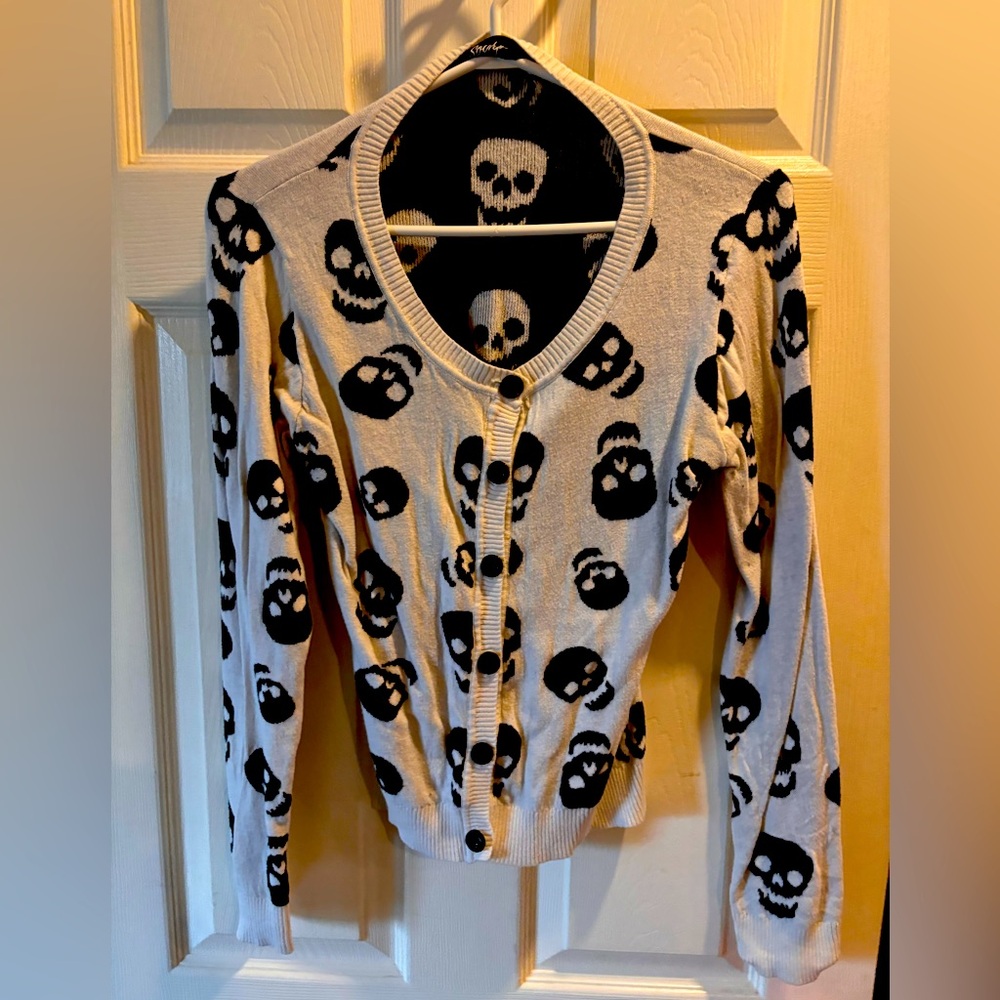Sourpuss cropped skull cardigan
